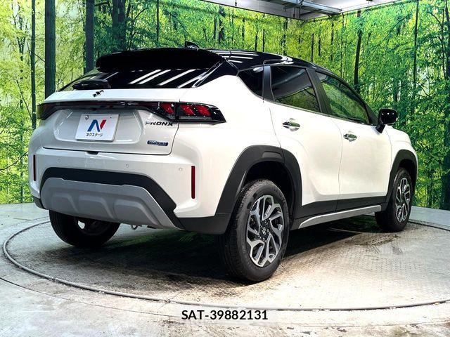 Suzuki Fronx 2024-10 7723630-16