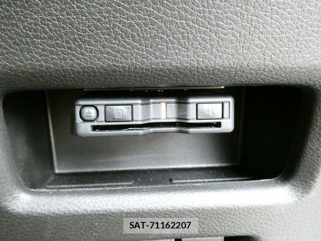 Suzuki Fronx 2025-09 8035716-17