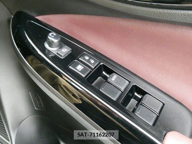 Suzuki Fronx 2025-09 8035716-18