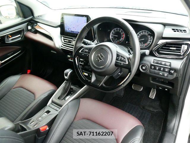 Suzuki Fronx 2025-09 8035716-21