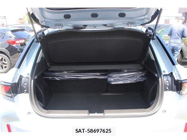 Suzuki Fronx 2026-07 8245268-17