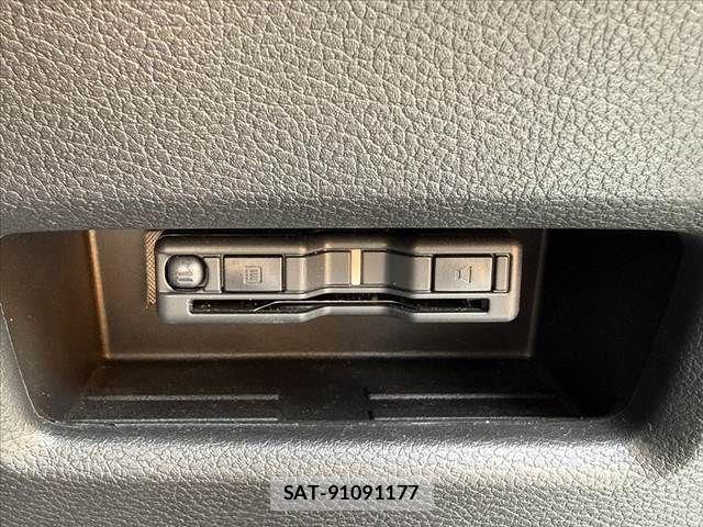 Suzuki Fronx 2025-07 8314597-29