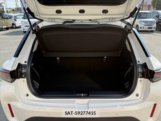 Suzuki Fronx 2026-03 8412611-19