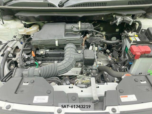 Suzuki Fronx 2025-01 8525003-17