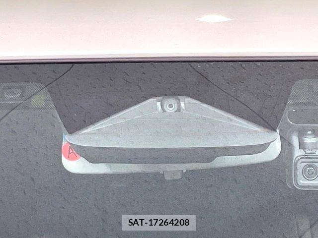 Suzuki Fronx 2025-07 8742377-4