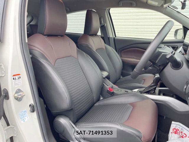 Suzuki Fronx 2025-08 8780402-8