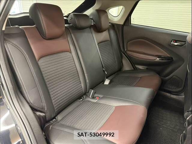 Suzuki Fronx 2024-12 8796051-11