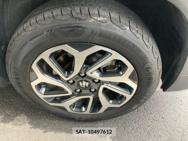 Suzuki Fronx 2025-02 8829206-4