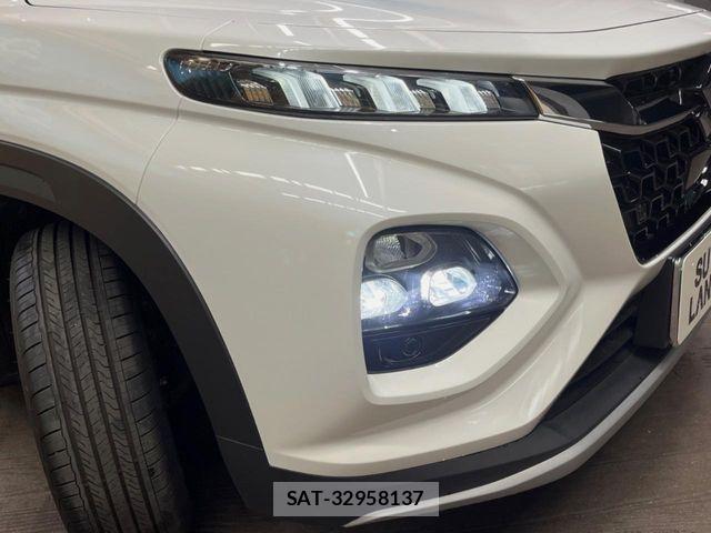 Suzuki Fronx 2025-09 8829207-11