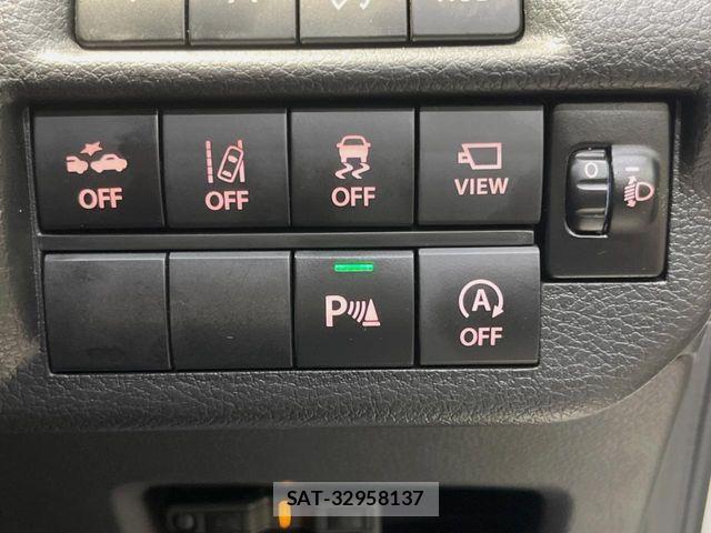 Suzuki Fronx 2025-09 8829207-4