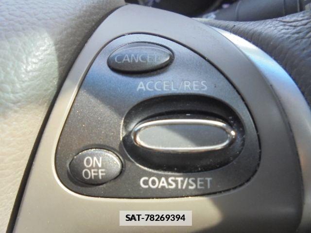 Nissan FUGA 2012-03 618379-20
