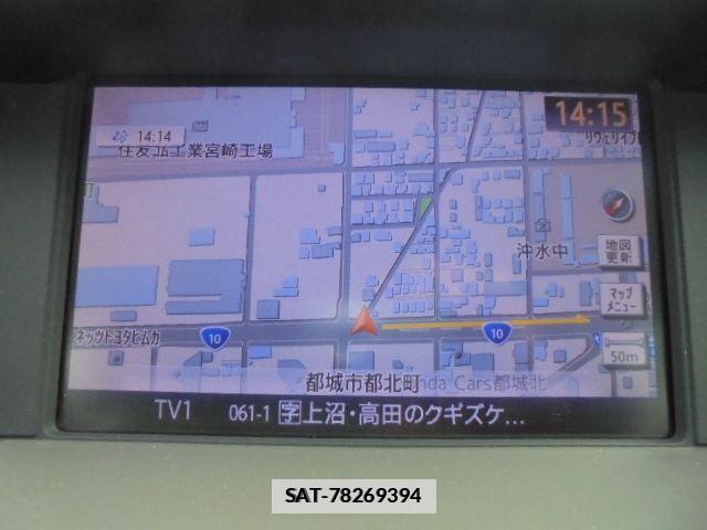 Nissan FUGA 2012-03 618379-22