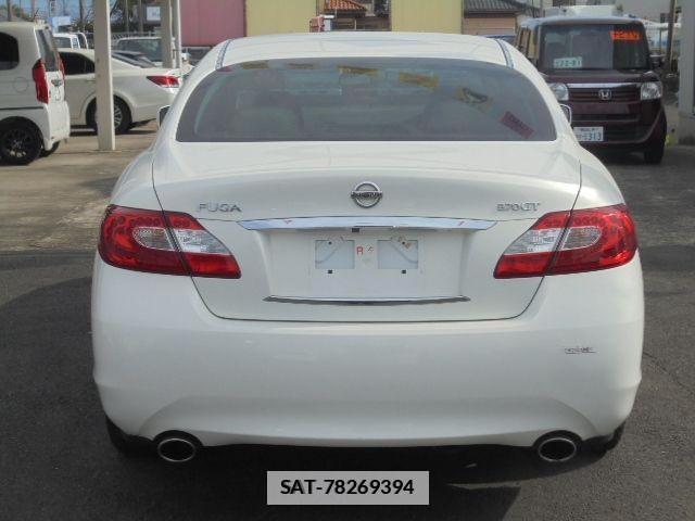Nissan FUGA 2012-03 618379-29