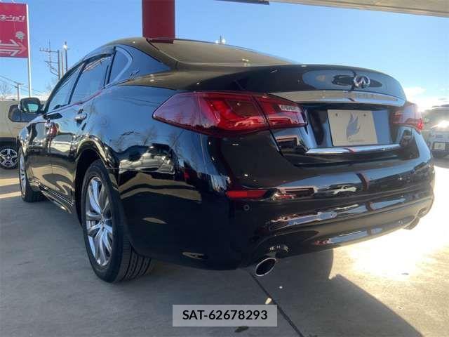 Nissan FUGA 2016-03 630873-11