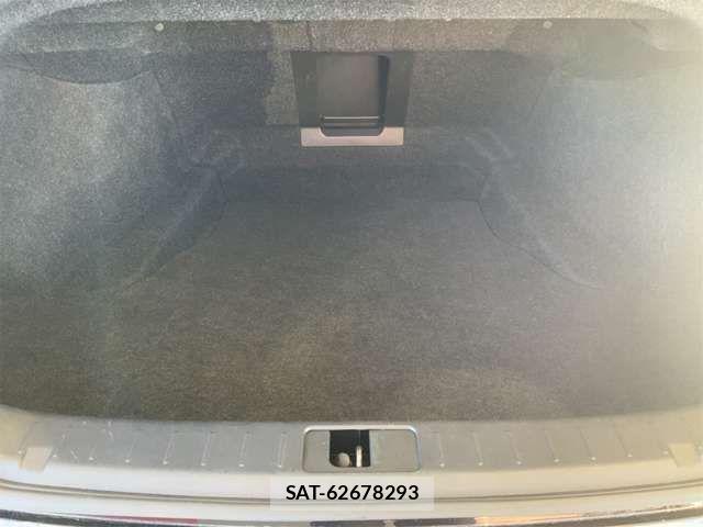 Nissan FUGA 2016-03 630873-18