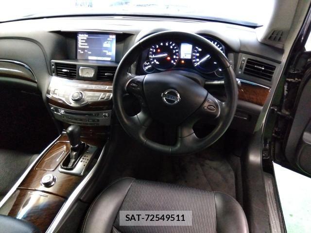 Nissan FUGA 2014-02 812702-3