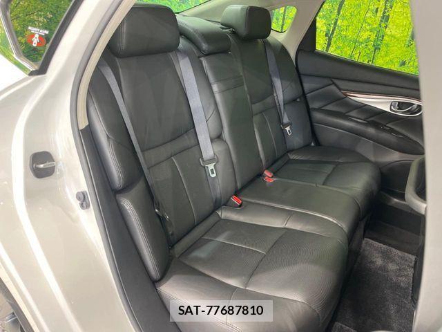 Nissan FUGA 2017-02 987972-8