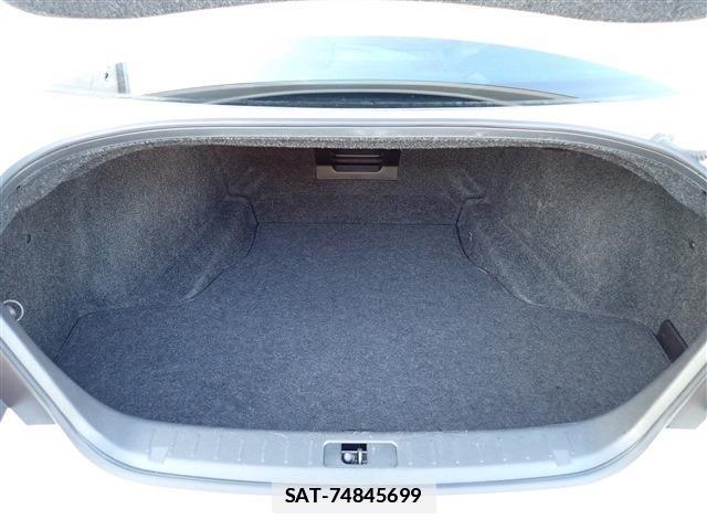 Nissan FUGA 2011-03 1029241-12