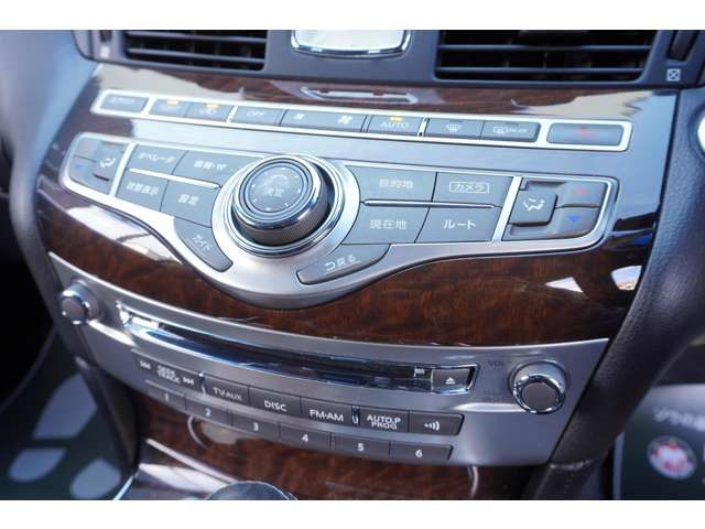 Nissan FUGA 2011-09 1545457-14