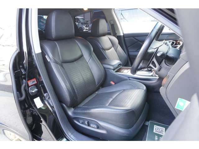 Nissan FUGA 2011-09 1545457-5