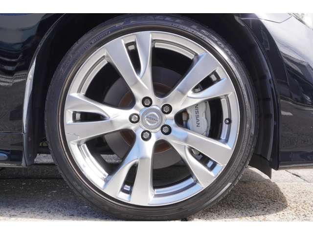 Nissan FUGA 2011-09 1545457-7