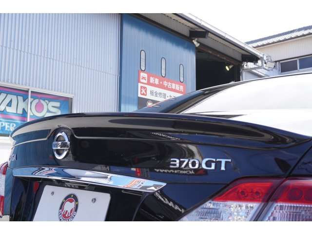 Nissan FUGA 2011-09 1545457-8