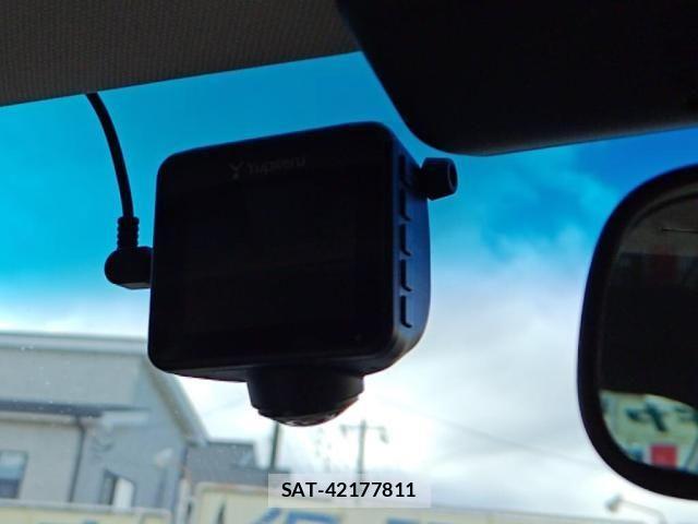 Nissan FUGA 2017-08 2099482-22