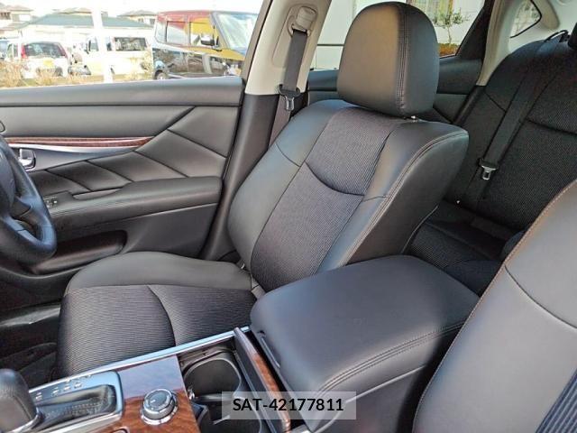 Nissan FUGA 2017-08 2099482-23