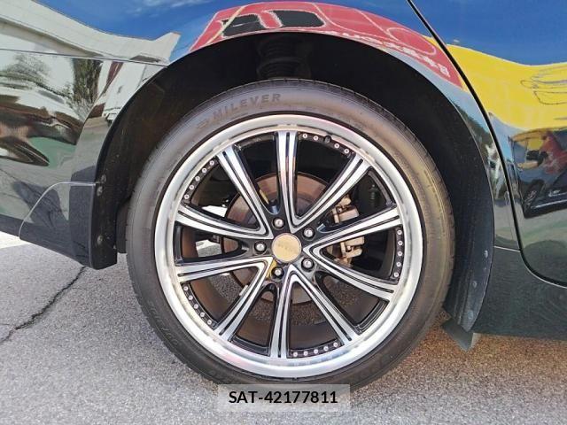 Nissan FUGA 2017-08 2099482-8