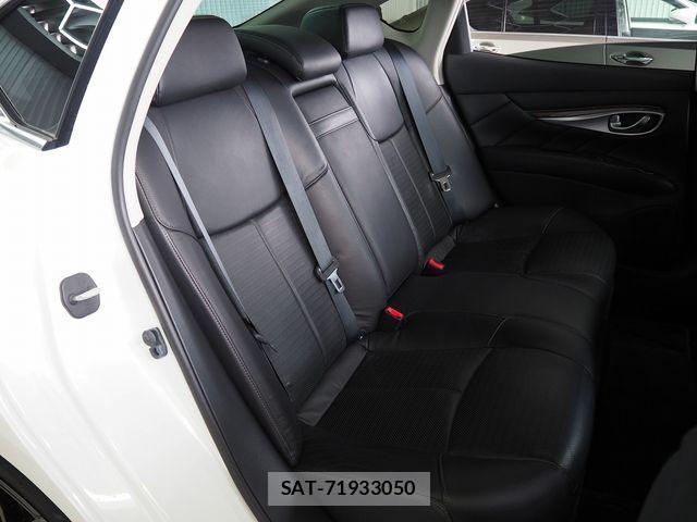 Nissan FUGA 2015-03 2319474-26