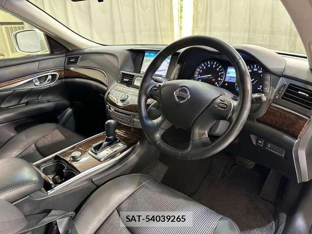 Nissan FUGA 2009-12 2727849-10