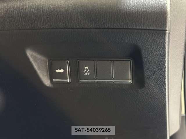 Nissan FUGA 2009-12 2727849-16