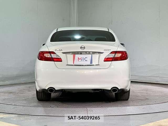 Nissan FUGA 2009-12 2727849-5