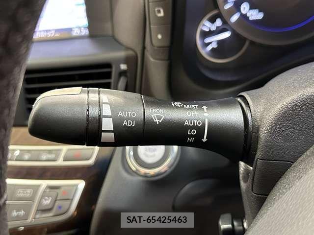 Nissan FUGA 2013-10 3065309-14