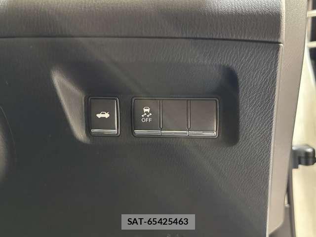 Nissan FUGA 2013-10 3065309-16