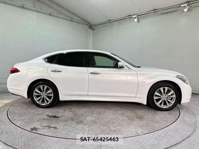 Nissan FUGA 2013-10 3065309-3