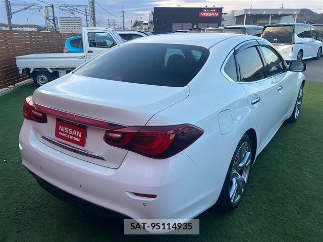 Nissan FUGA 2015-03 3832746-19