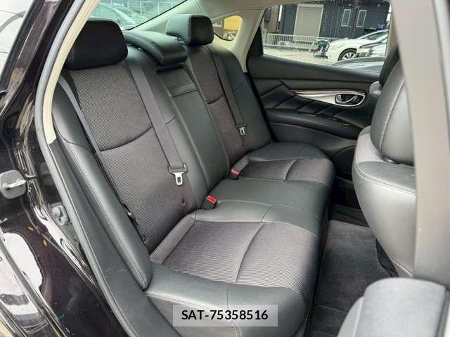 Nissan FUGA 2015-06 4943632-10
