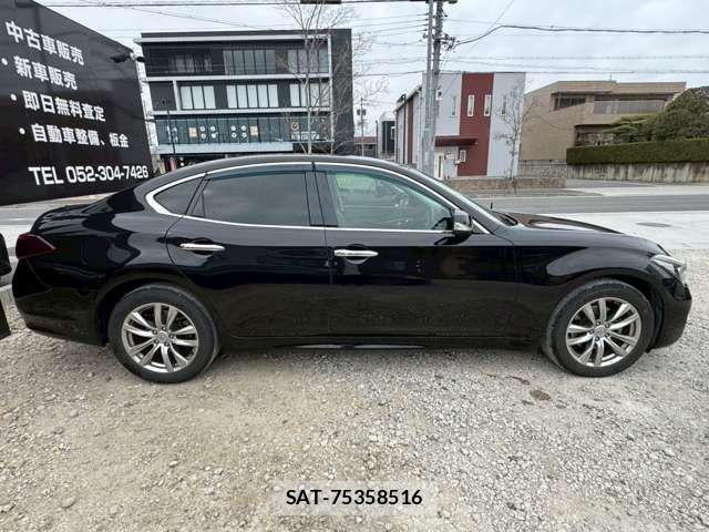 Nissan FUGA 2015-06 4943632-17