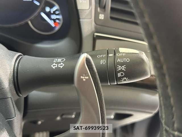 Nissan FUGA 2011-08 4943637-14