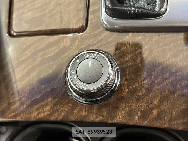 Nissan FUGA 2011-08 4943637-26