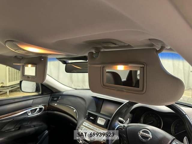 Nissan FUGA 2011-08 4943637-29