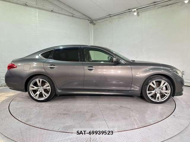 Nissan FUGA 2011-08 4943637-6