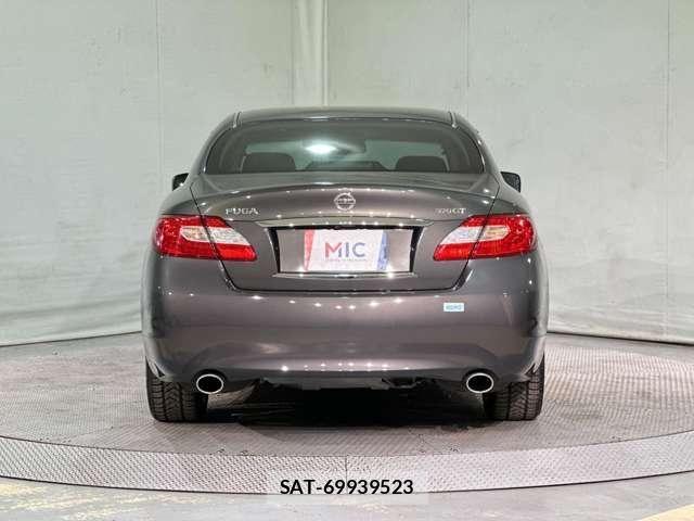 Nissan FUGA 2011-08 4943637-8