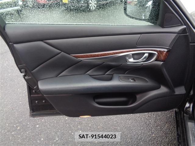 Nissan FUGA 2009-11 6244214-22