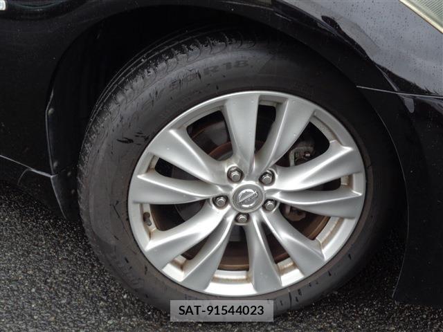 Nissan FUGA 2009-11 6244214-5