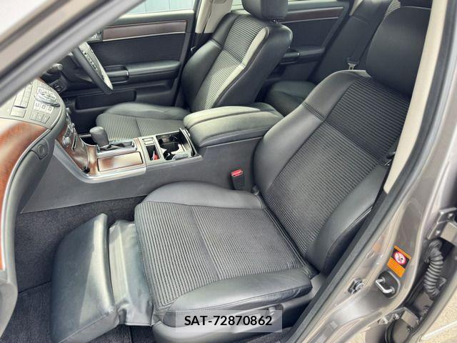 Nissan FUGA 2008-10 6498042-3