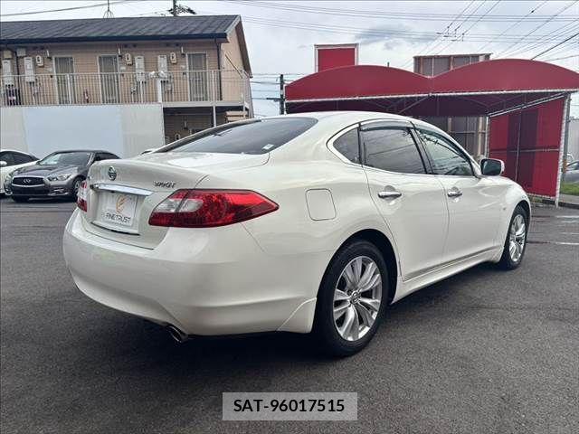 Nissan FUGA 2010-01 6612049-18