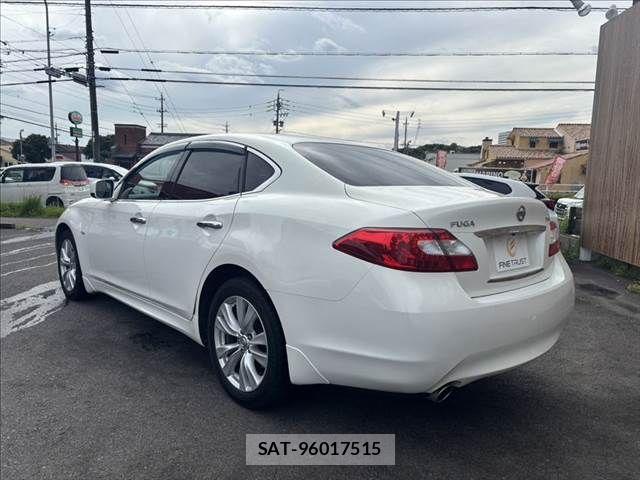 Nissan FUGA 2010-01 6612049-20