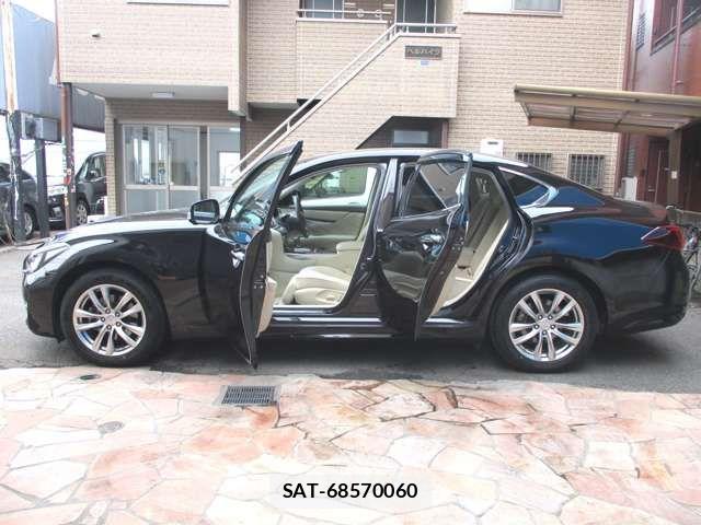 Nissan FUGA 2015-07 6612046-9
